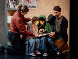 Photos THE LAST LIBRARY / VENTS CONTRAIRES